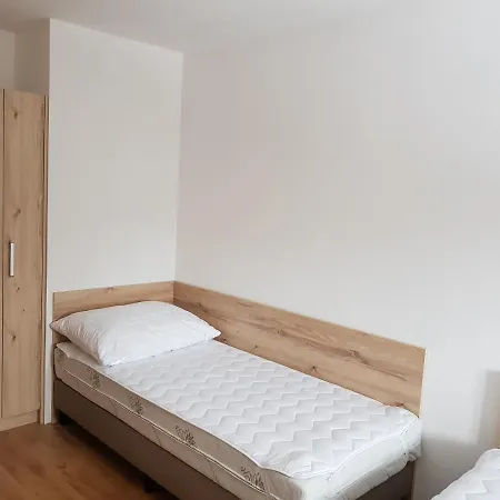 Apartmany Prima Nova Lake Nová Pec Buitenkant foto